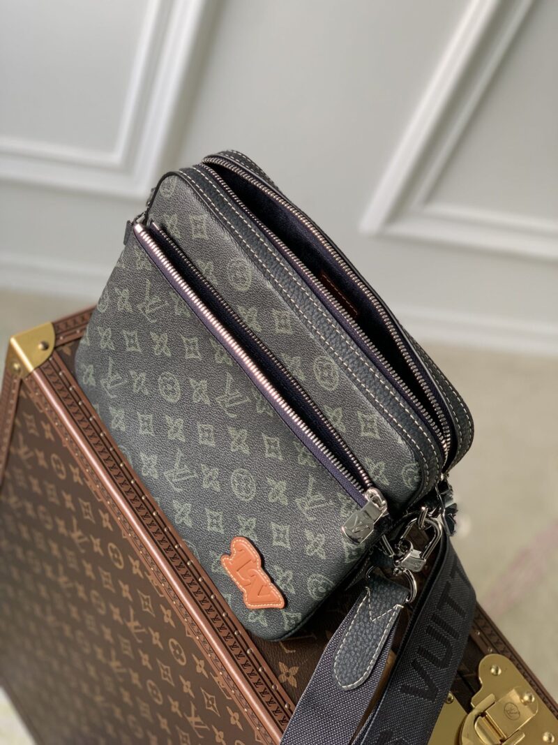Louis Vuitton Messenger Bag-M46340-25*18*7CM - Image 9