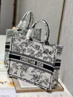 Diro Book Tote Bags-42*32*5CM - Image 3