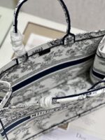 Diro Book Tote Bags-42*32*5CM - Image 8