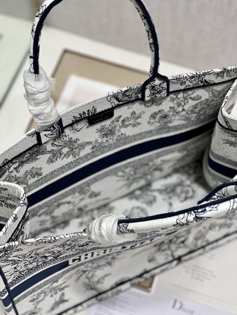 Diro Book Tote Bags-42*32*5CM - Image 8