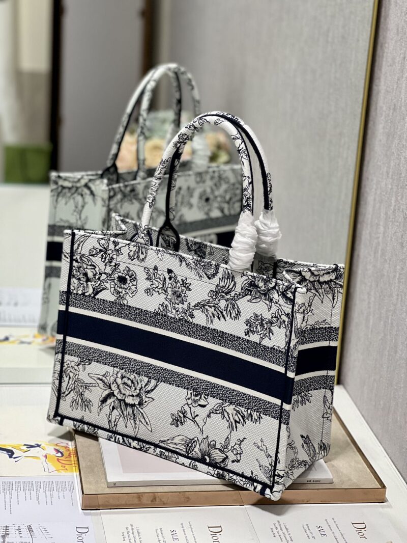 Diro Small Book Tote-36*18*28CM - Image 6