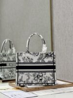 Diro Small Book Tote-26*8*22CM - Image 5