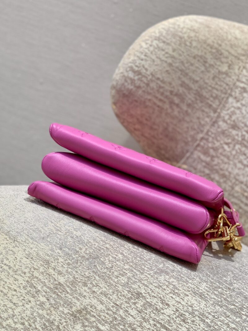 Louis Vuitton Coussin BB Bag-21*16*7 CM - Image 3