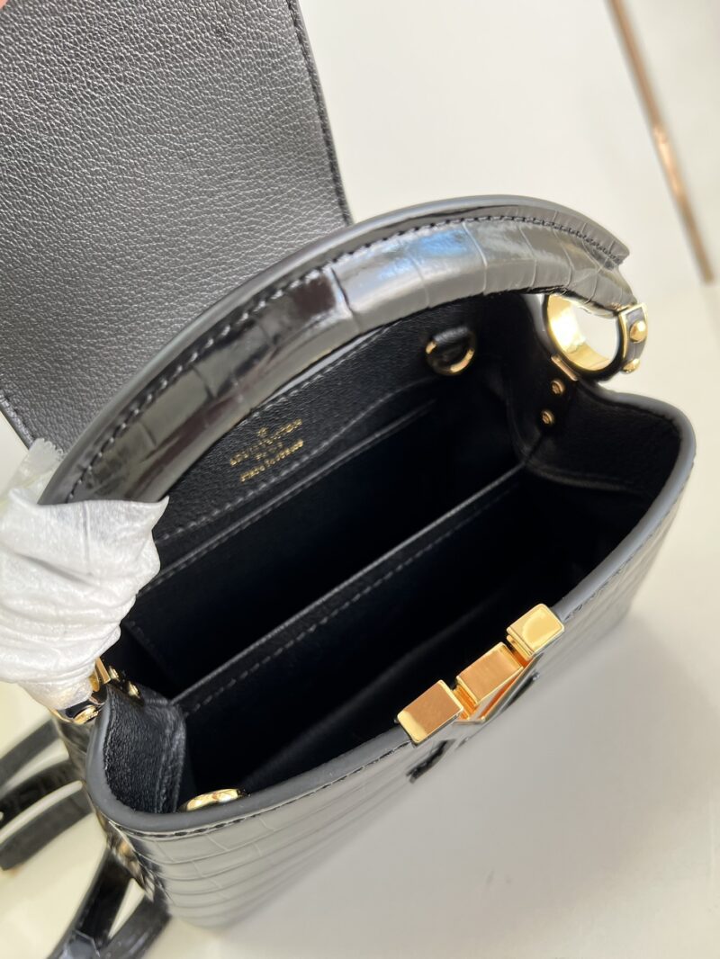 Louis Vuitton Mini Capucines Handlebag-21*14*8CM - Image 8