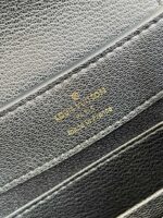 Louis Vuitton Mini Capucines Handlebag-21*14*8CM - Image 9