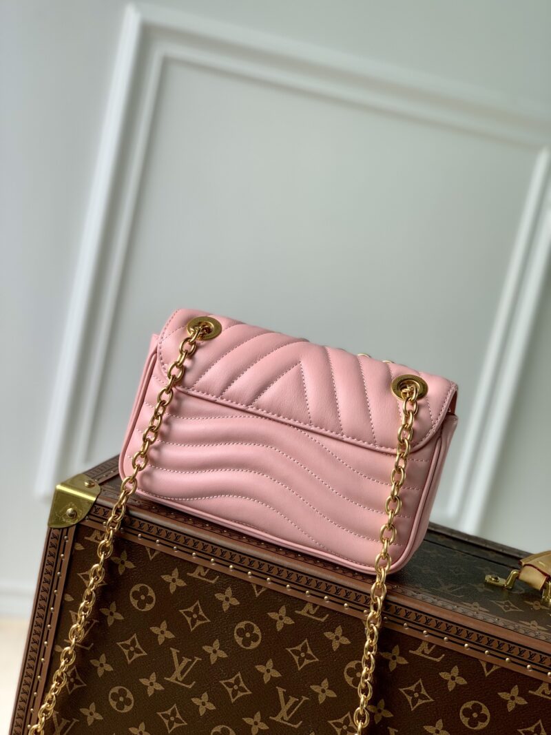 Louis Vuitton New Wave Bag-21 x 12 x 9 CM - Image 2
