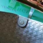 Bottega Veneta Sardine Bag-33x20x4CM - Image 3