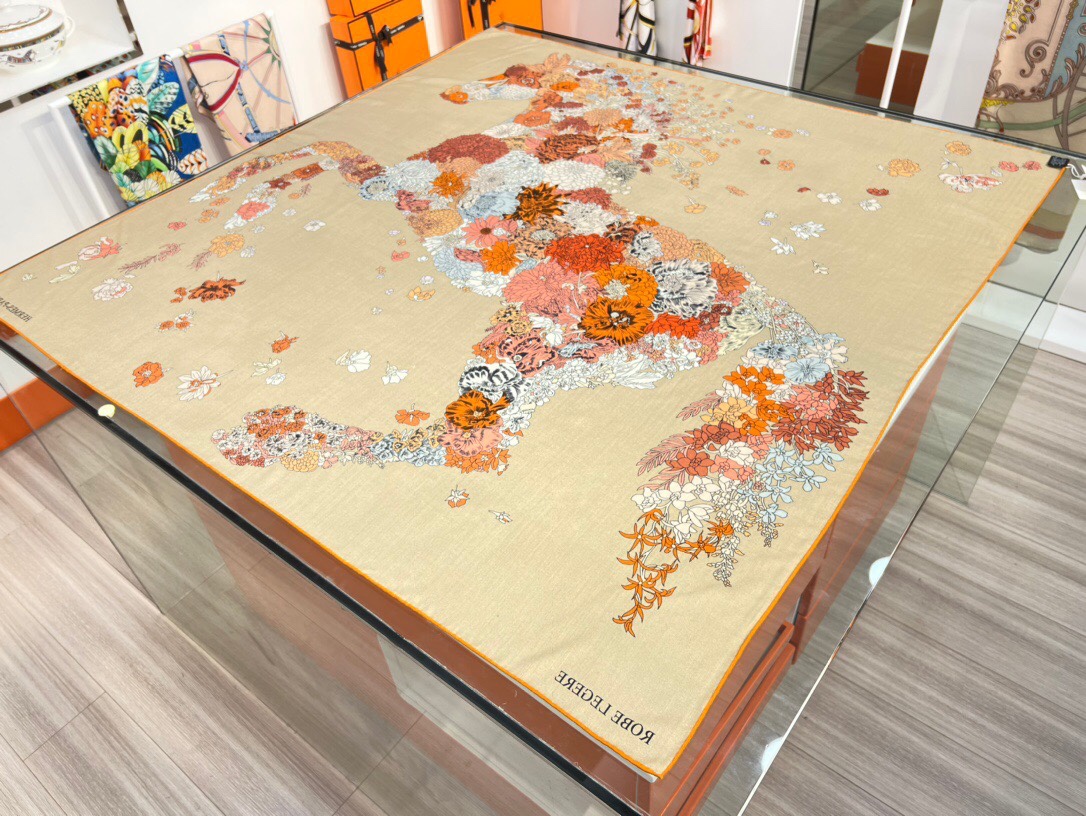 wsxc1672243992710_0.jpg Hermes Shawls-140*140cm - Image 1