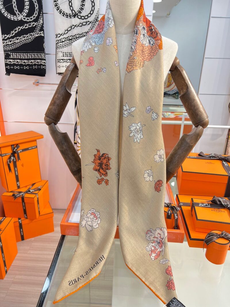 Hermes Shawls-140*140cm - Image 8