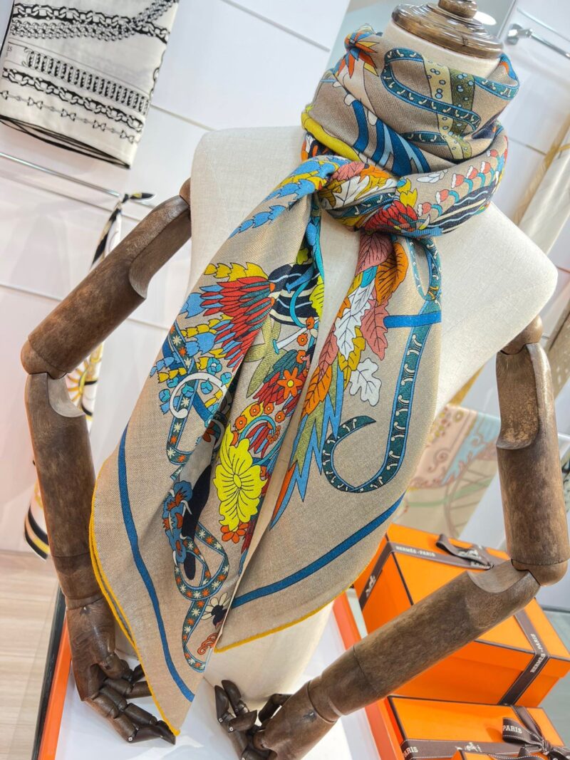 Hermes Shawls-140*140cm - Image 9