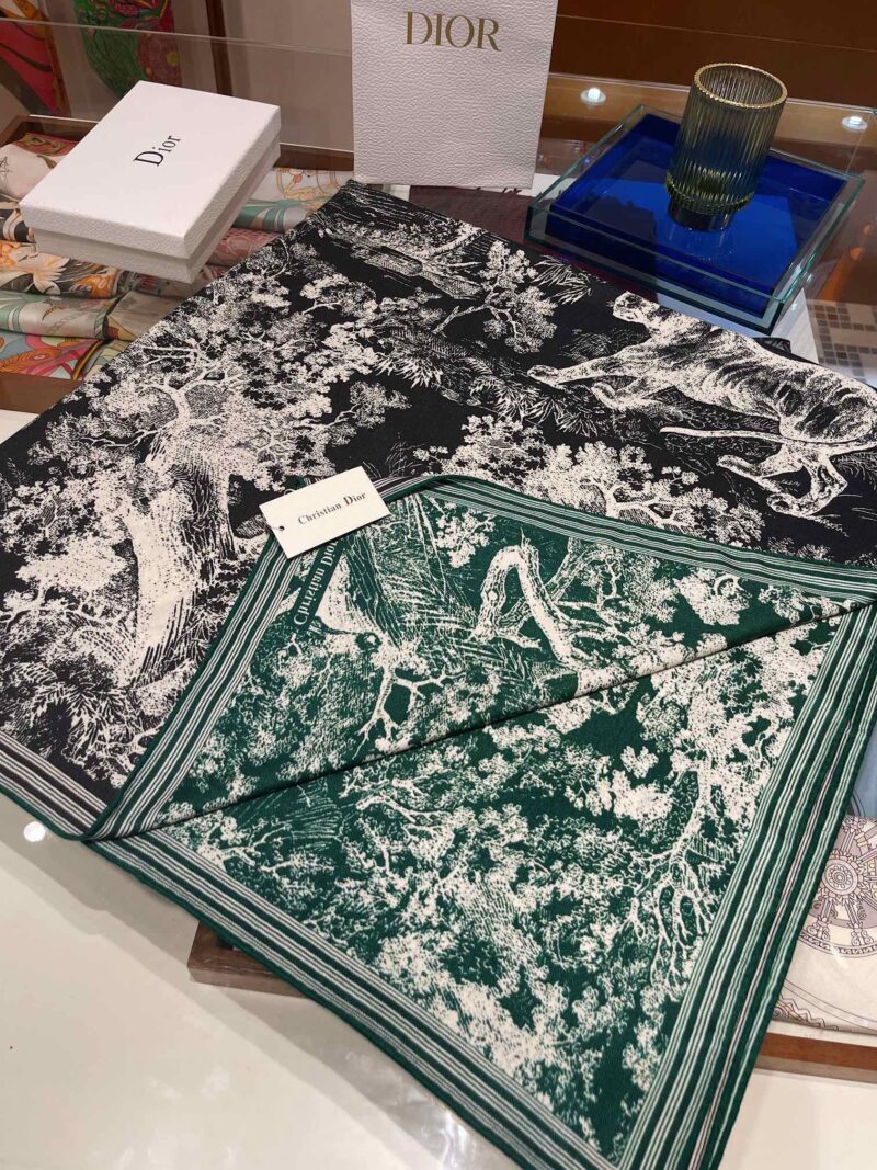 Diro Shawls-140*140cm - Image 3