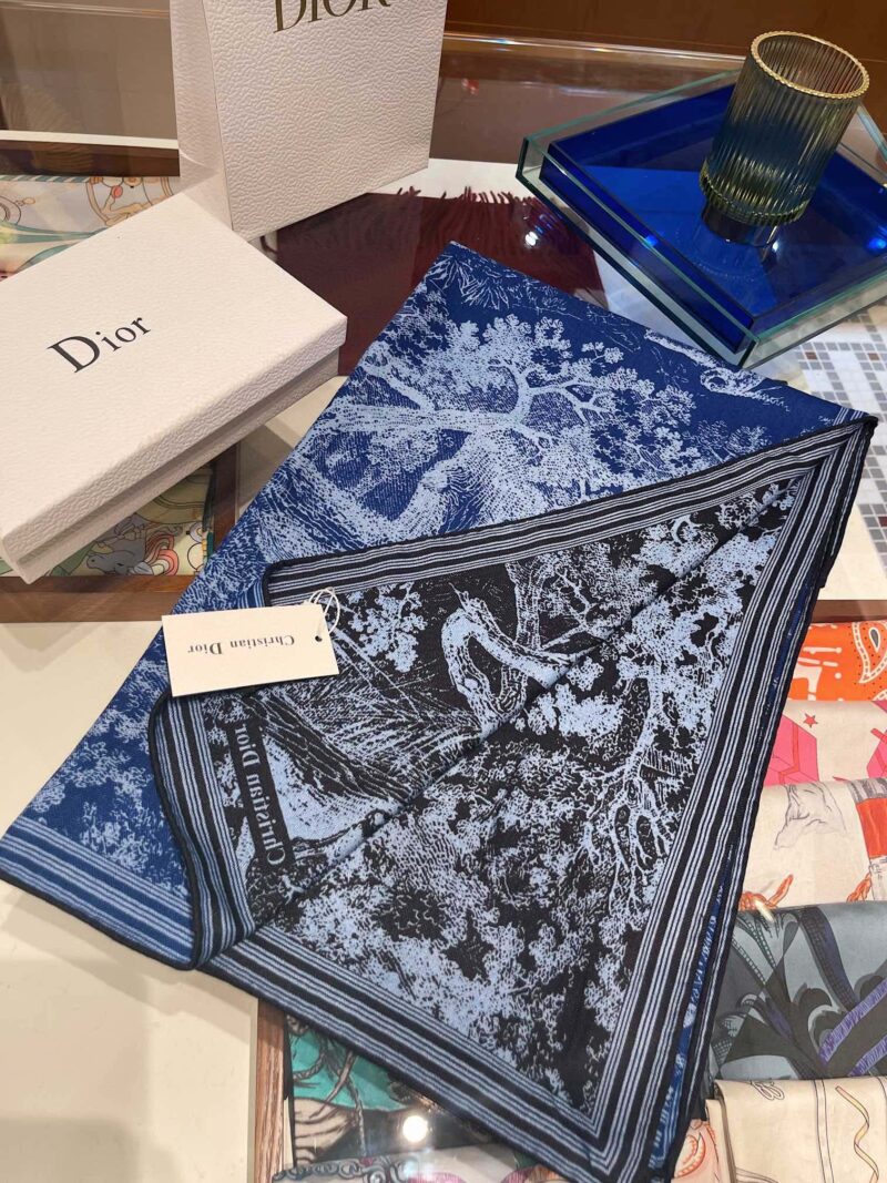 Diro Shawls-140*140cm - Image 4