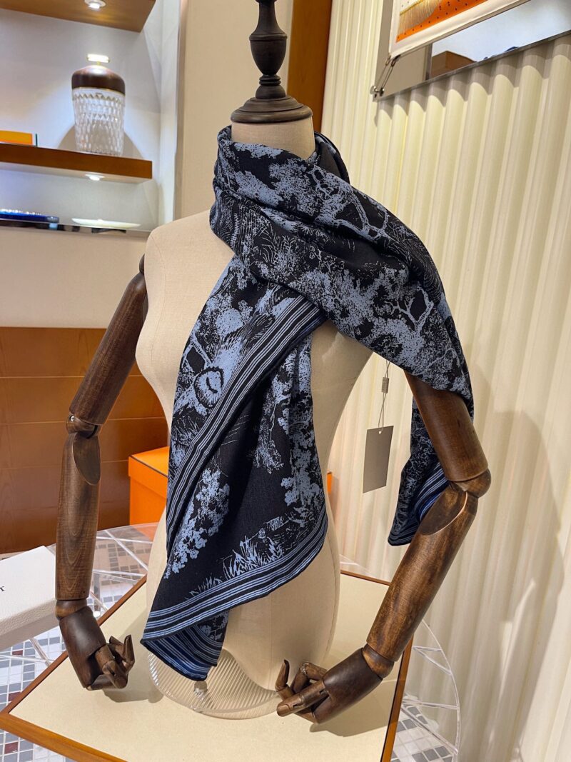 Diro Shawls-140*140cm - Image 8