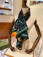 Gucci Shawls-110*110cm - Image 9