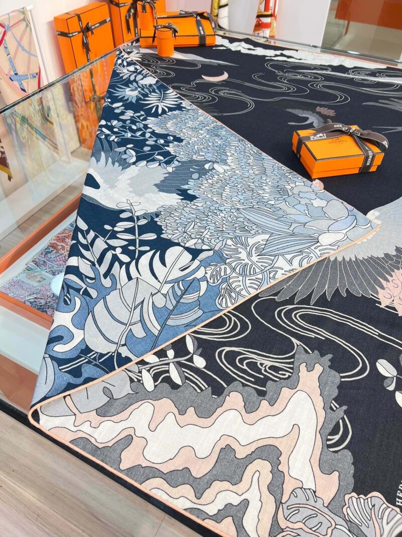 Hermes Shawls-140*140cm - Image 4