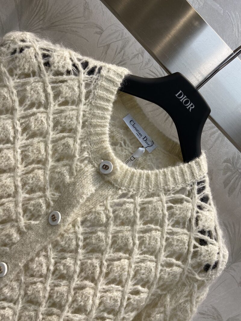 Diro Crochet Series Cardigan - Image 2