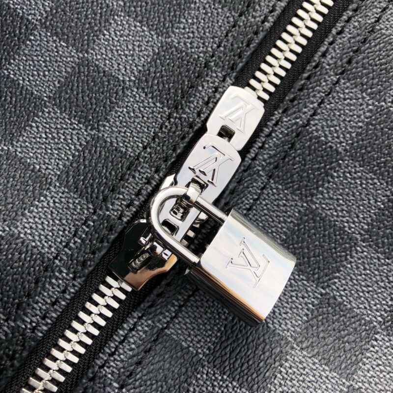 Louis Vuitton Keepall - Image 4