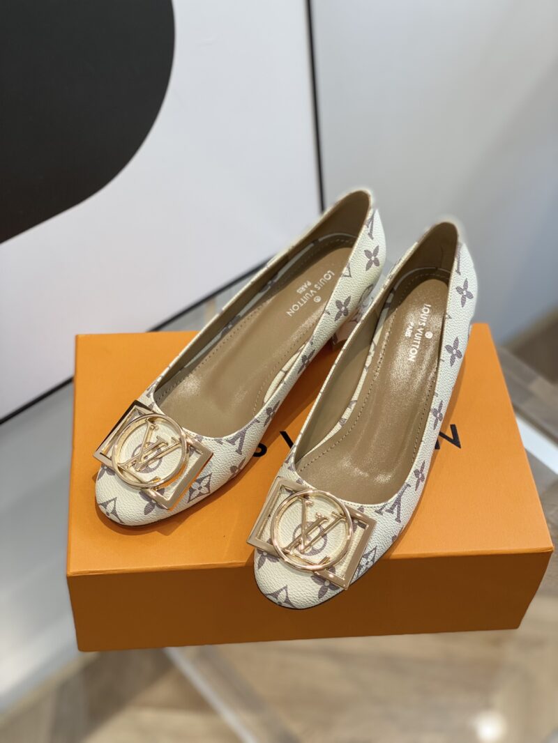 Louis Vuitton Pumps - Image 2