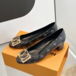 Louis Vuitton Pumps