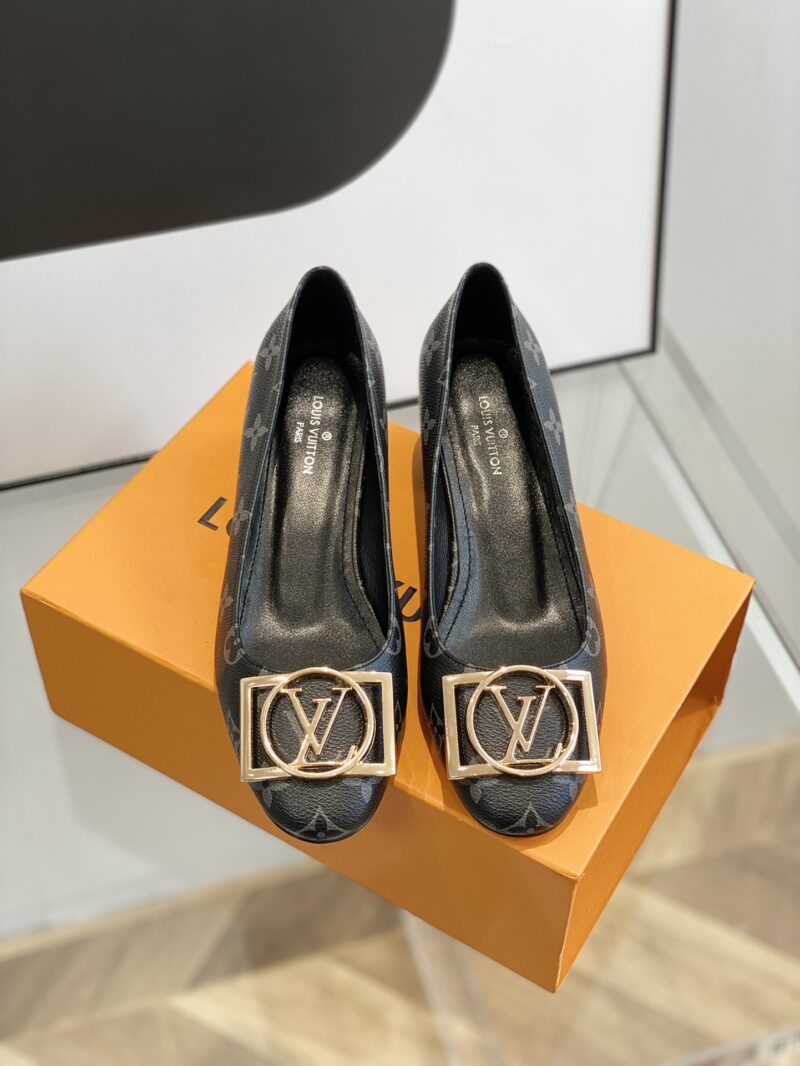 Louis Vuitton Pumps - Image 3