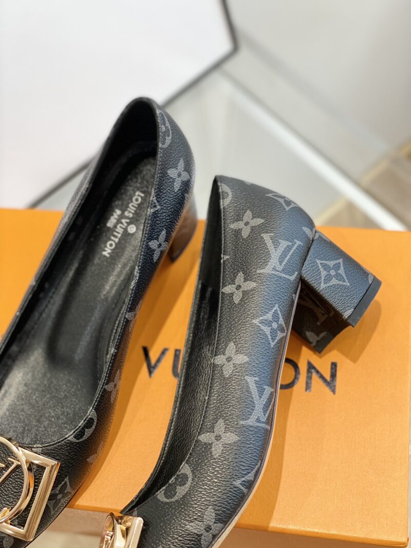 Louis Vuitton Pumps - Image 5
