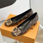Louis Vuitton Pumps