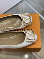 Louis Vuitton Pumps - Image 6
