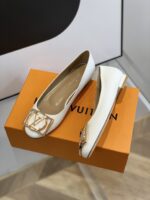 Louis Vuitton Pumps - Image 7