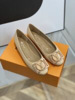 Louis Vuitton Pumps