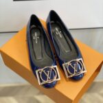 Louis Vuitton Pumps