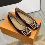 Louis Vuitton Pumps