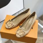 Louis Vuitton Pumps