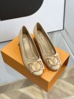 Louis Vuitton Pumps - Image 3