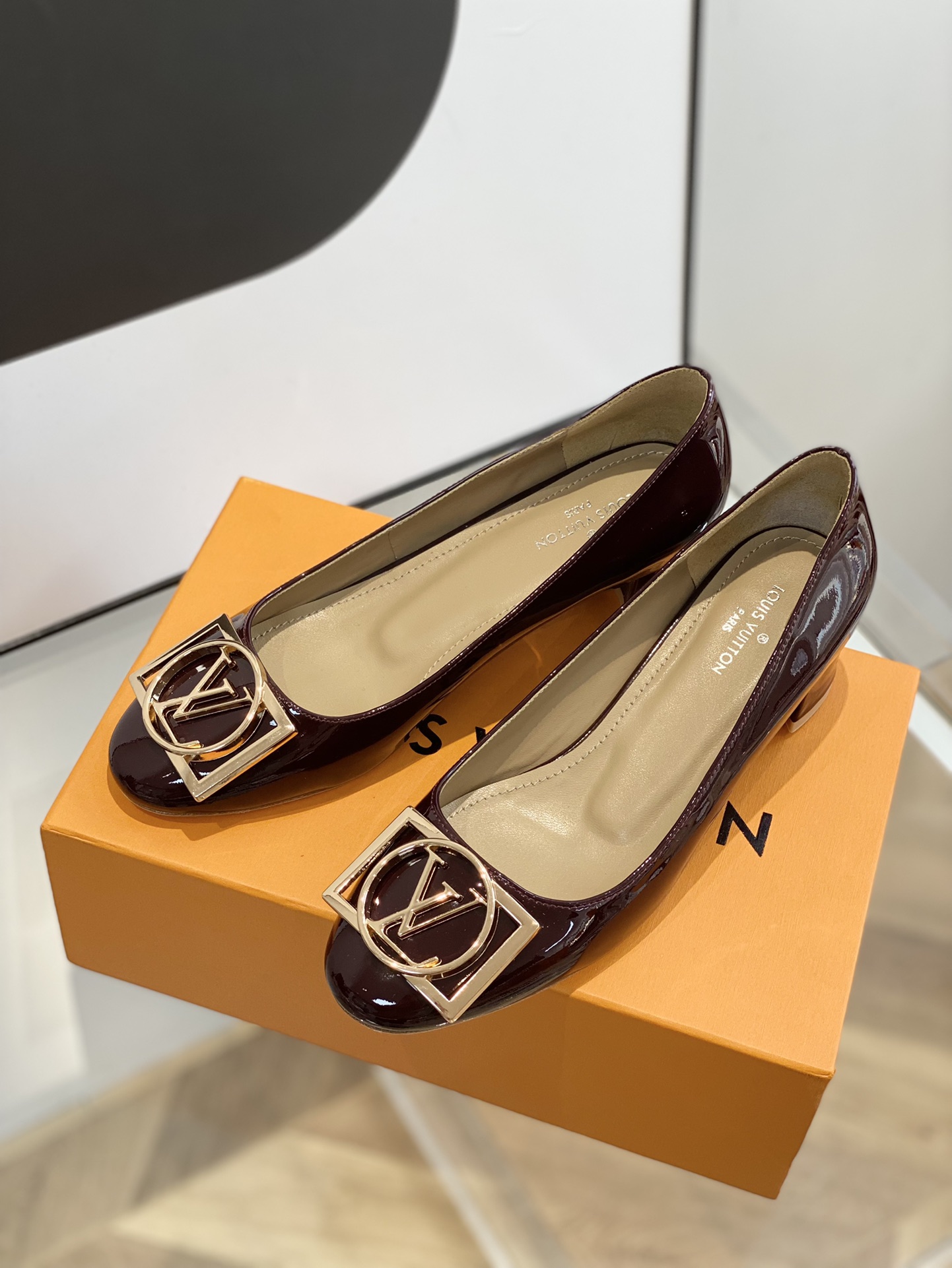 wsxc1672324859834_1.jpg Louis Vuitton Pumps - Image 1