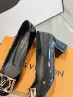 Louis Vuitton Pumps - Image 5