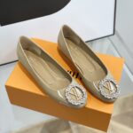 Louis Vuitton Pumps