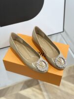 Louis Vuitton Pumps