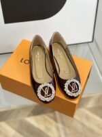 Louis Vuitton Pumps