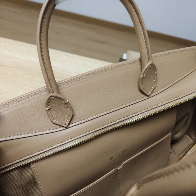 Burberry Tote Bag-28 x 13 x 23CM - Image 8