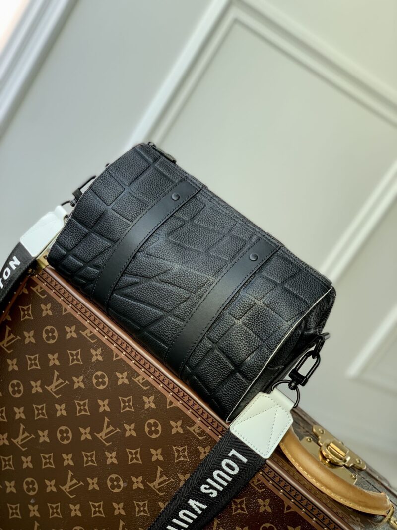 Louis Vuitton City Keepall-27x17x13CM - Image 3