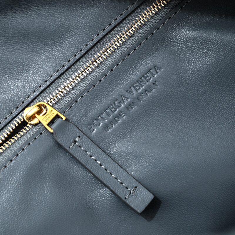 Bottega Veneta Jodie Hobo-40*48*16CM - Image 7