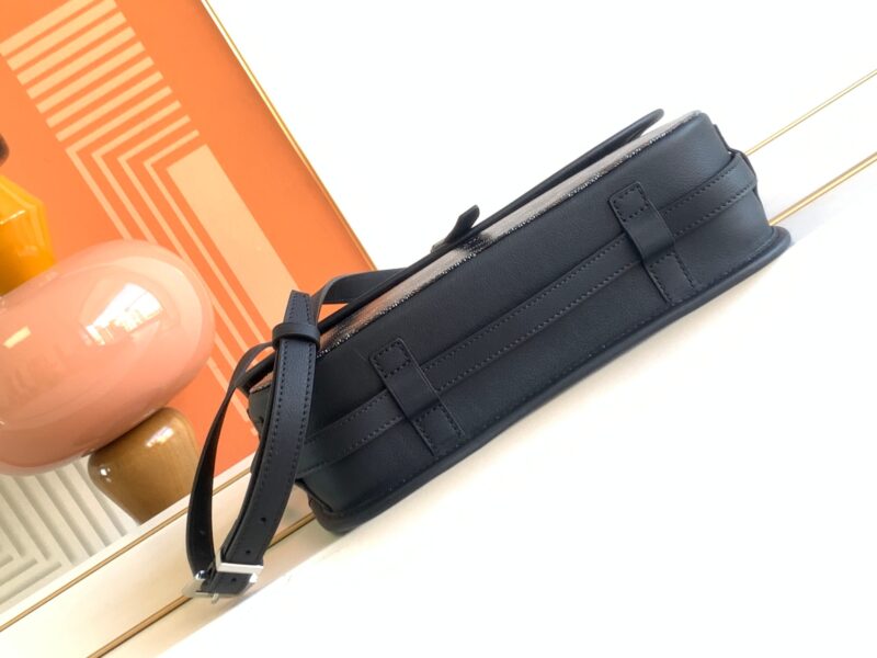 Goyard Belvedere Bag-23X9X29CM - Image 4