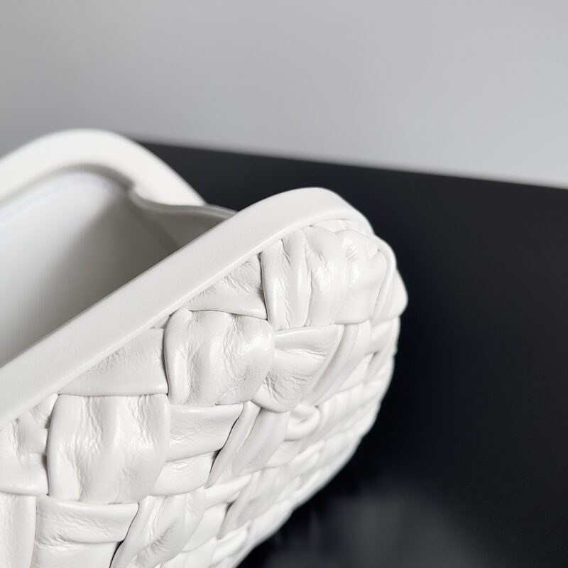 Bottega Veneta Knot  Pouch-20.5*6*12.5CM - Image 8