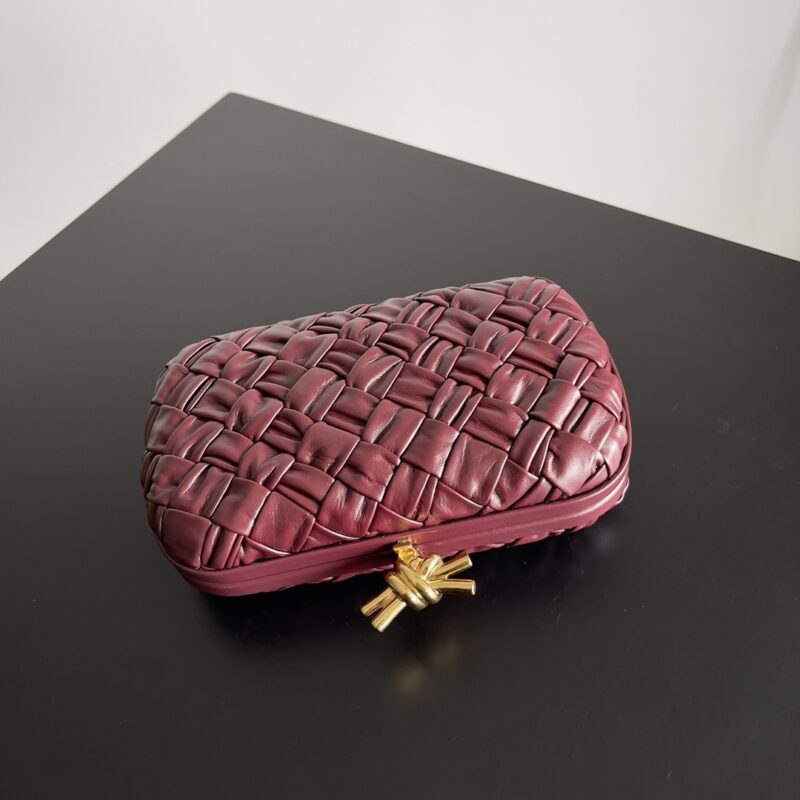 Bottega Veneta Knot  Pouch-20.5*6*12.5CM - Image 4