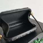 Bottega Veneta Knot  Pouch-20.5*6*12.5CM - Image 7