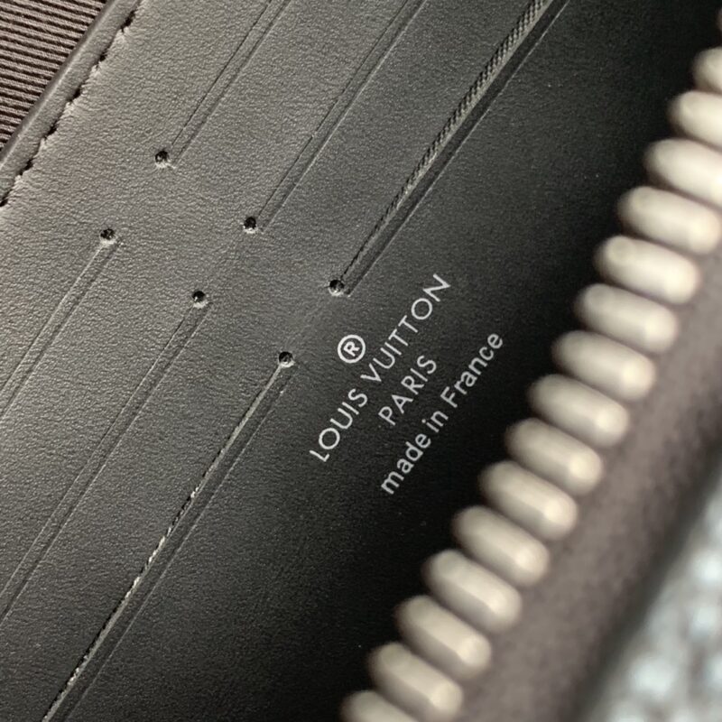 Louis Vuitton Soft Trunk-M81776-22.5*14*5 M - Image 9