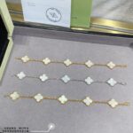 VCA Bracelet - Image 6