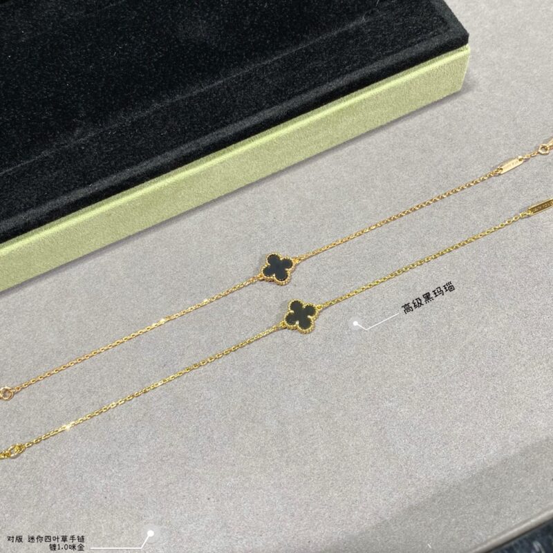 VCA Bracelet - Image 6