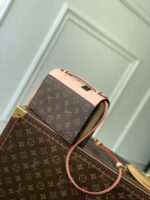 Louis Vuitton Book Chain Wallet-20 x 14 x 4CM - Image 2