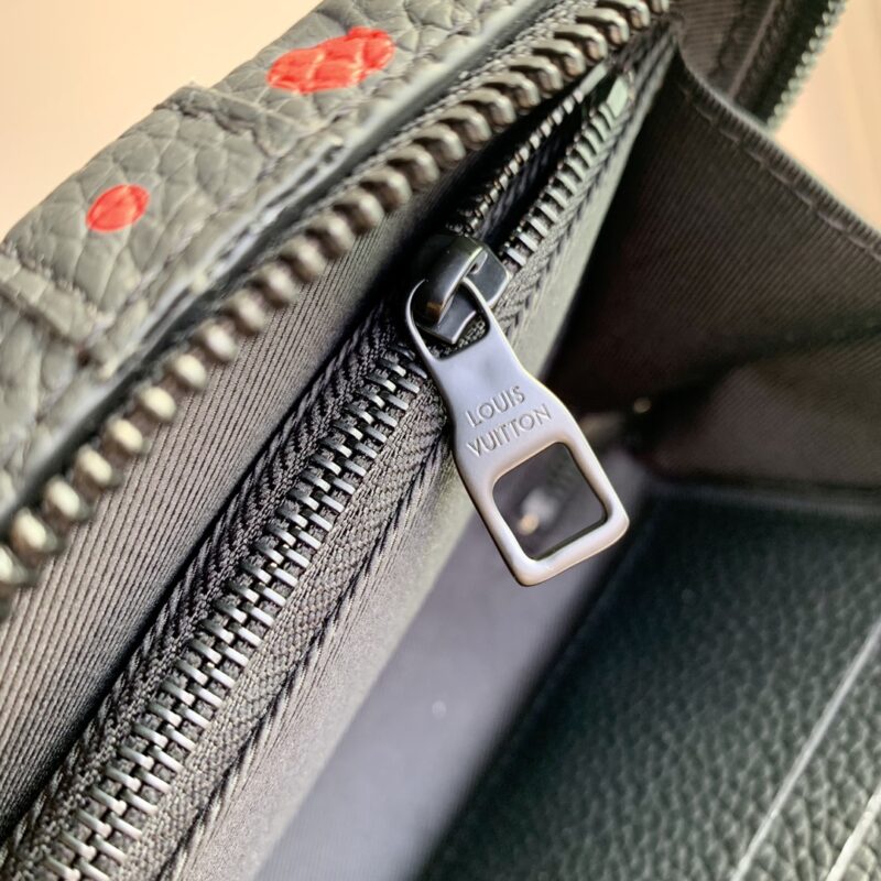 LV Soft Trunk Wallet-M81905-22.5*14*5CM - Image 9